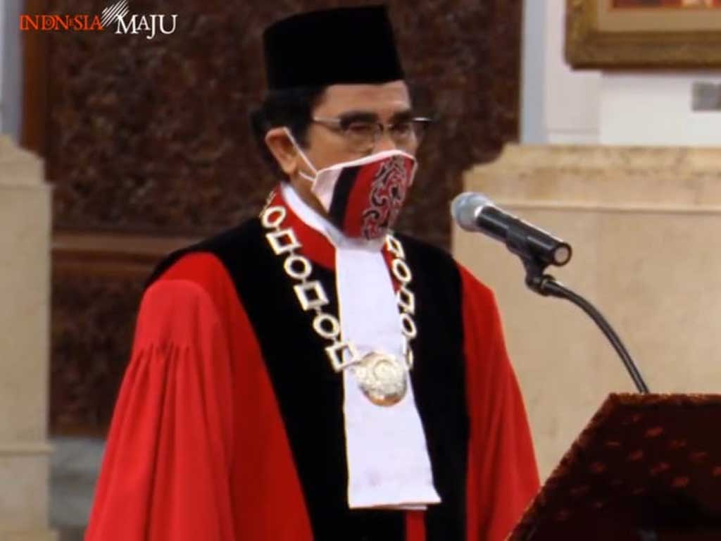 Manahan Sitompul Pakai Masker Gorga