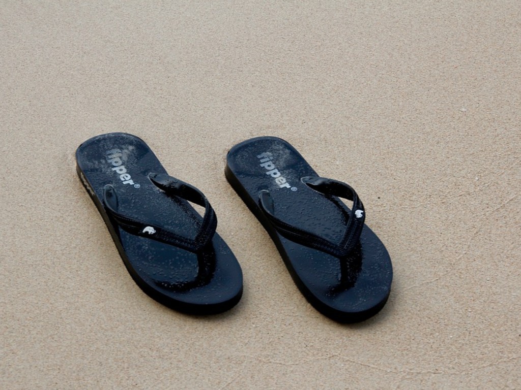 Ilustrasi Sandal