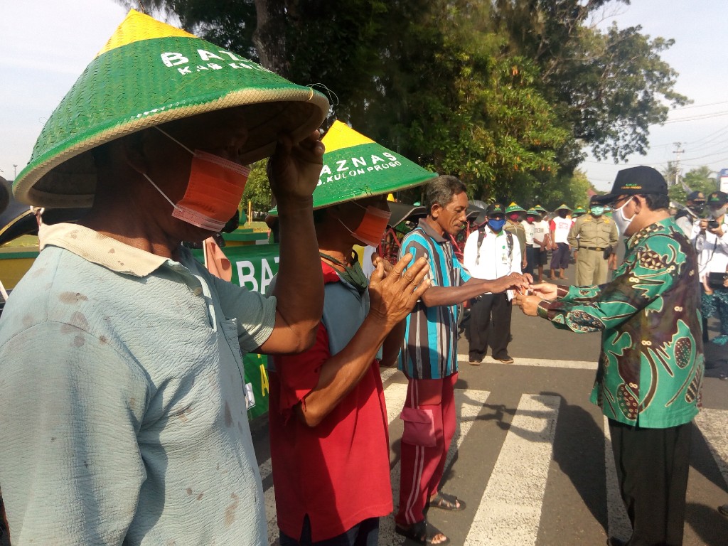 tukang becak kulon progo