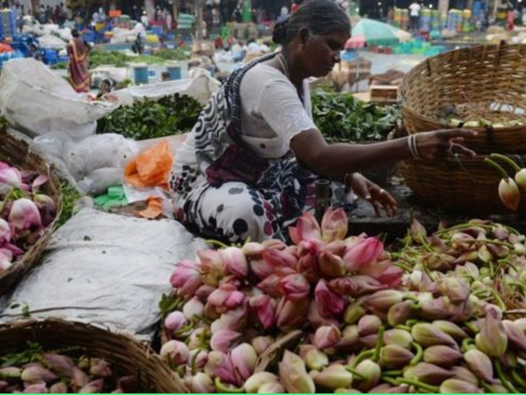 Pedagang di pasar Koyambedu