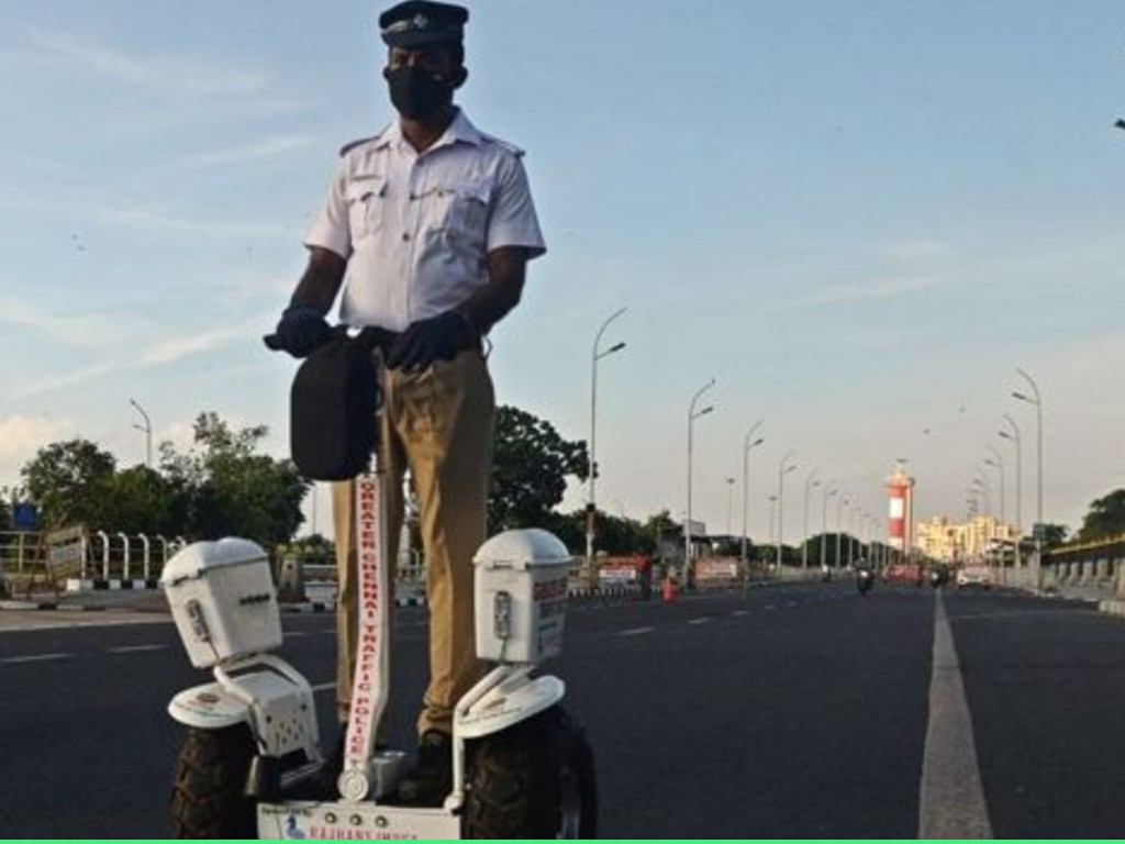 Petugas di Distrik Chennai