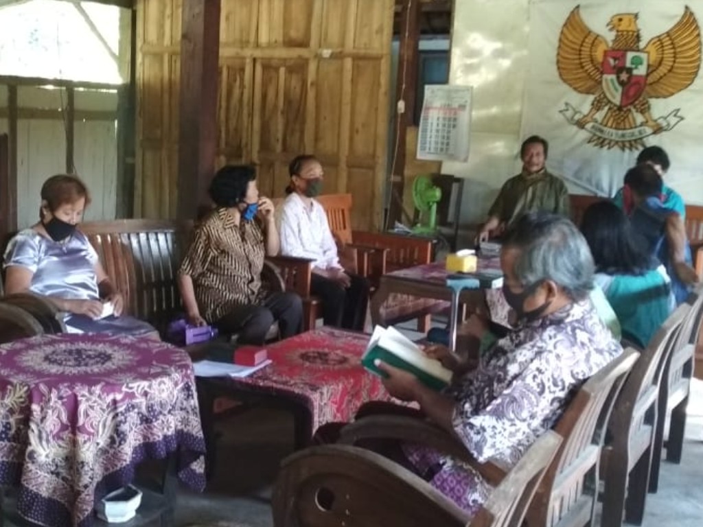 Peribadatan jemaah gereja di rumah warga di Kulon Progo