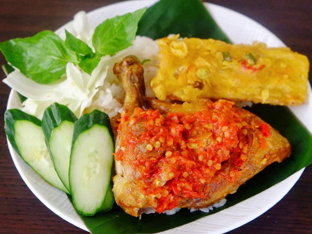 Ayam Penyet