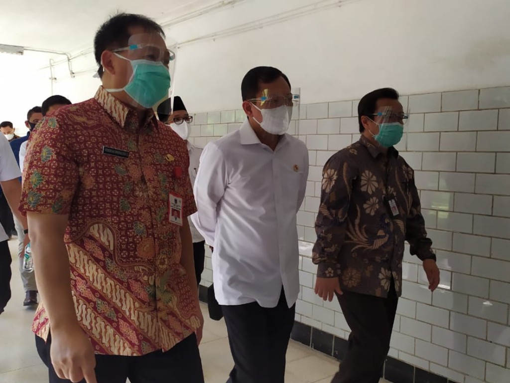 Menteri Kesehatan