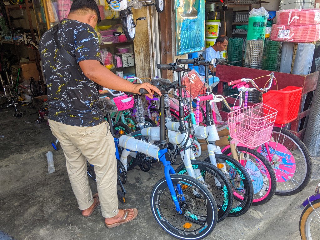 Penjual Sepeda