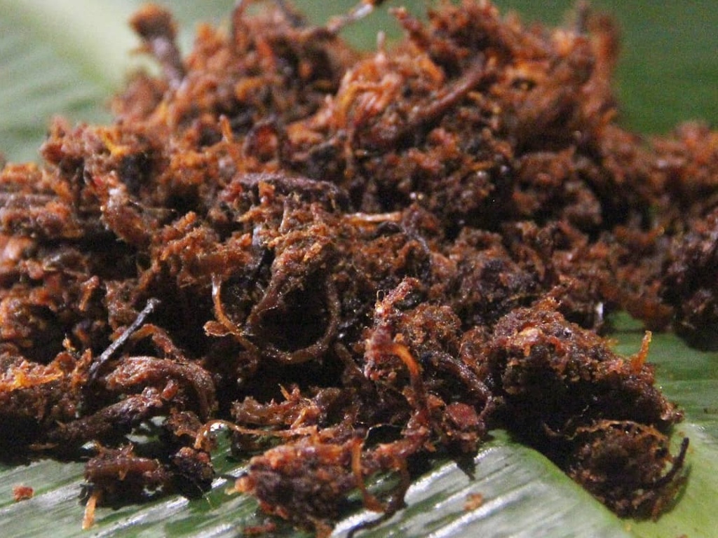 Rendang Suwir