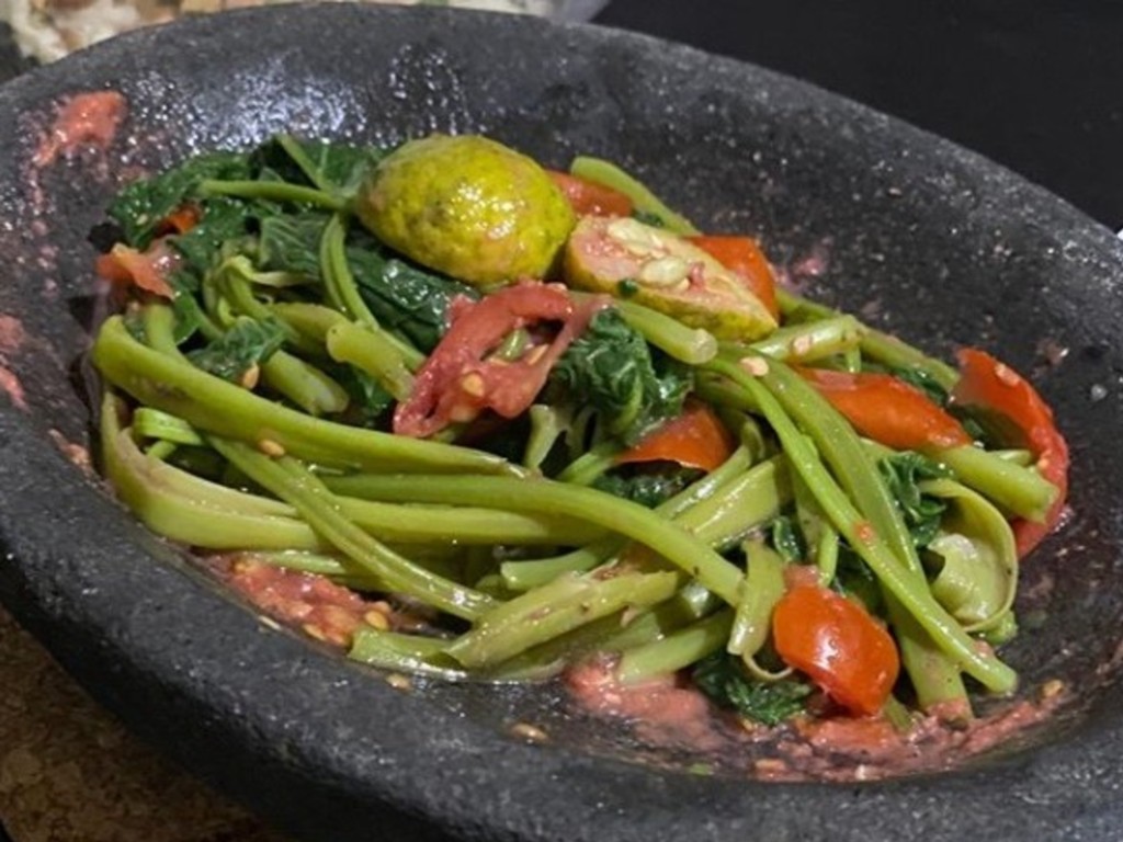 Pelecing Kangkung Lombok