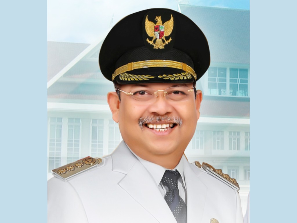 Bupati Kutai Timur Ismunandar