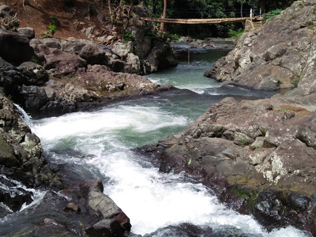 Leuwi Bumi Pandeglang Banten