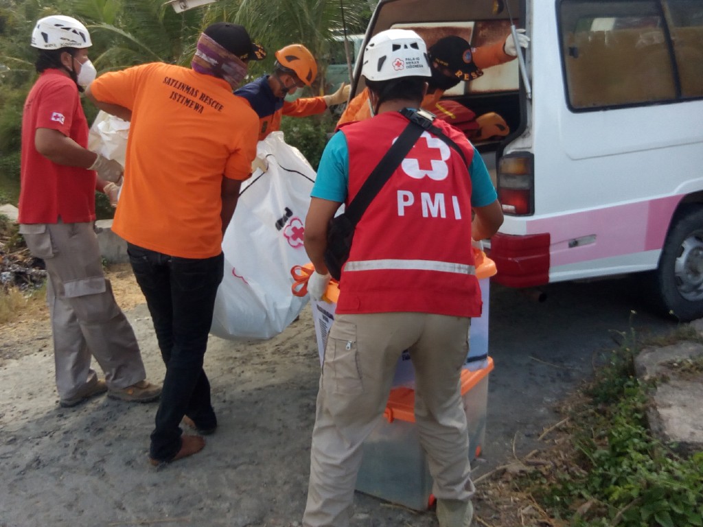 Evakuasi Jenazah di Kulon Progo