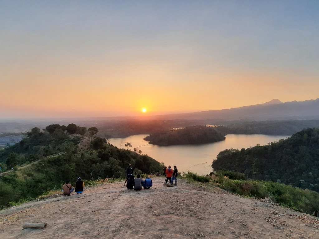 Bukit Puser Angin Kudus