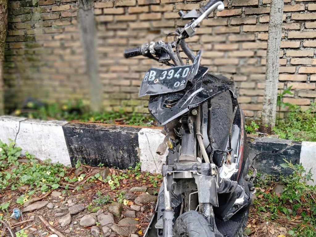 Motor Tabrakan di Simalungun