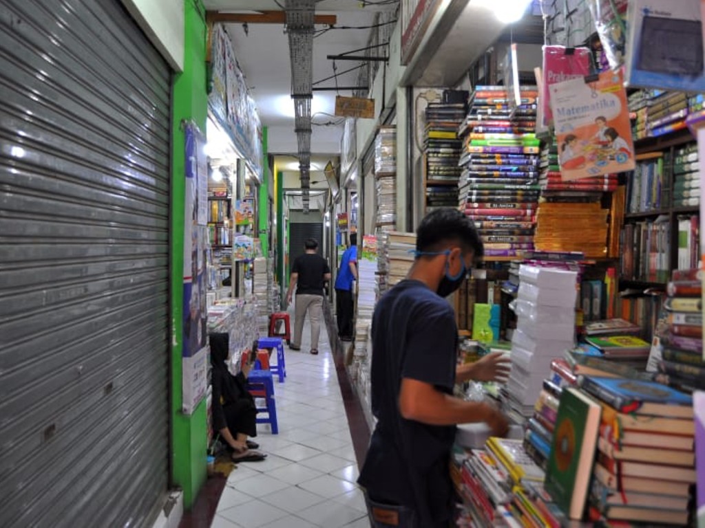 Penjual Buku