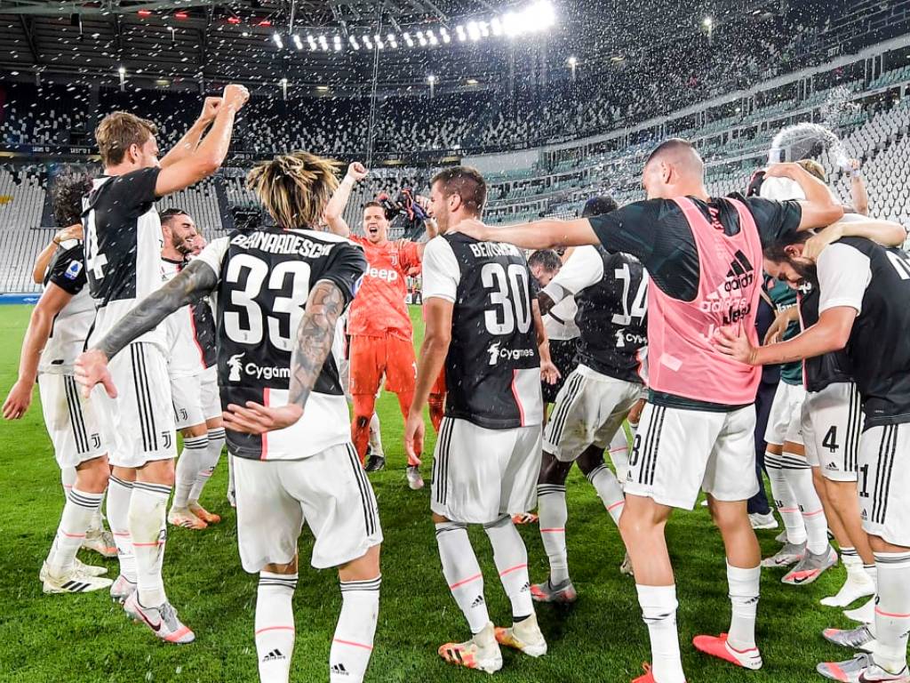 Juventus juara