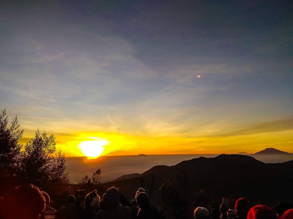 Bukit Sikunir Dieng