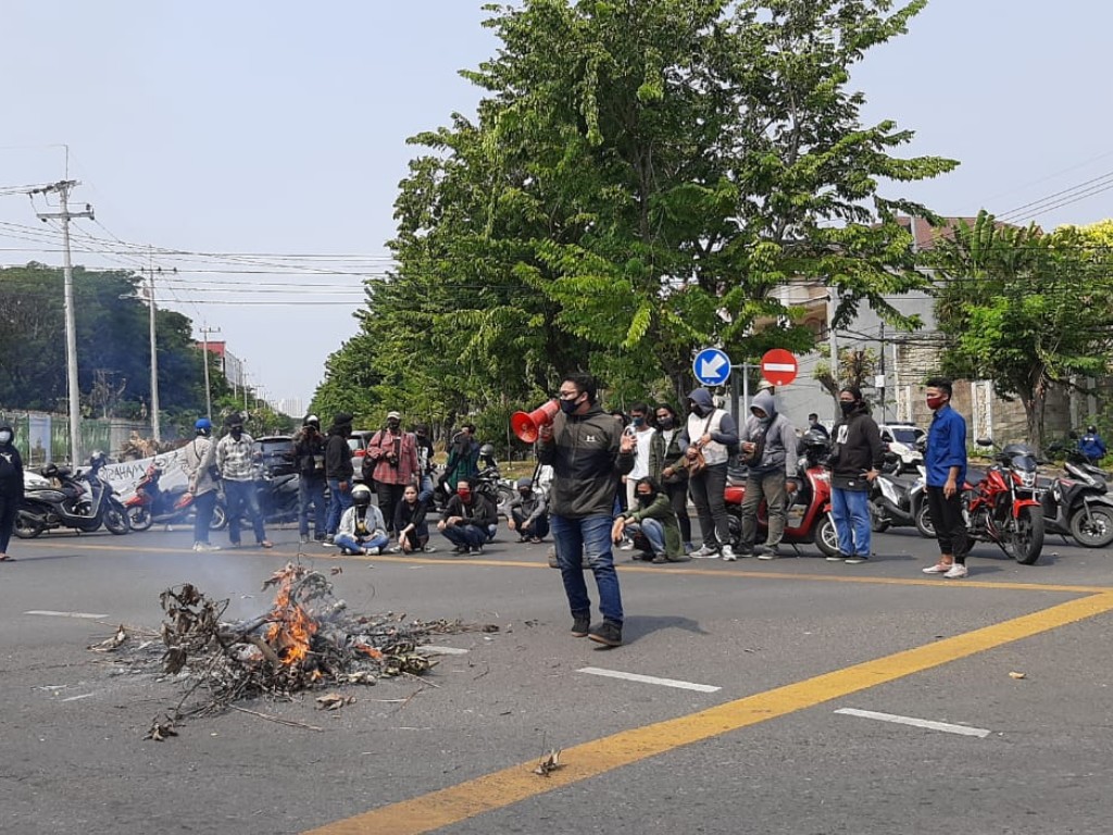 Demo Mahasiswa Unair