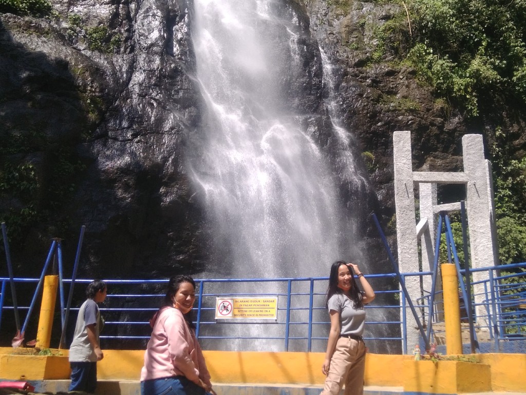 Air Terjun Mamuju