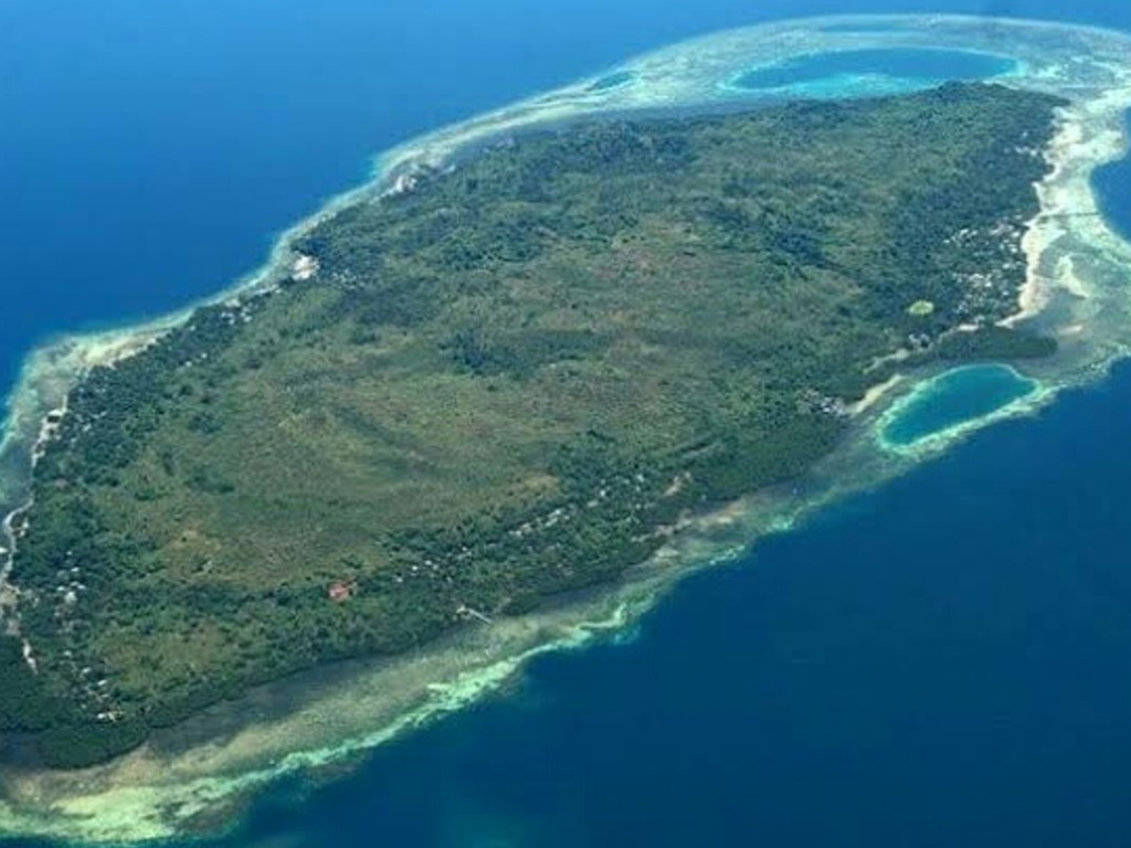 Pulau Karampuang Mamuju