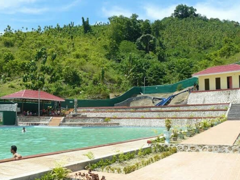 Taman Wisata Gentungan Mamuju