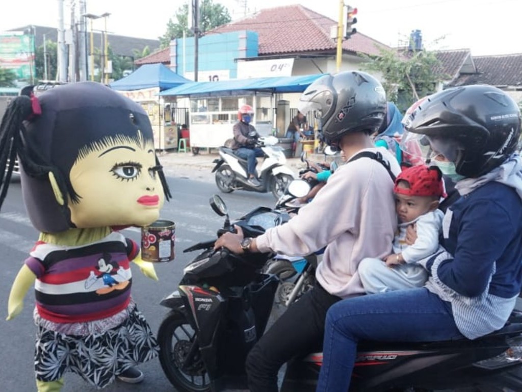 Badut Jalanan Yogyakarta