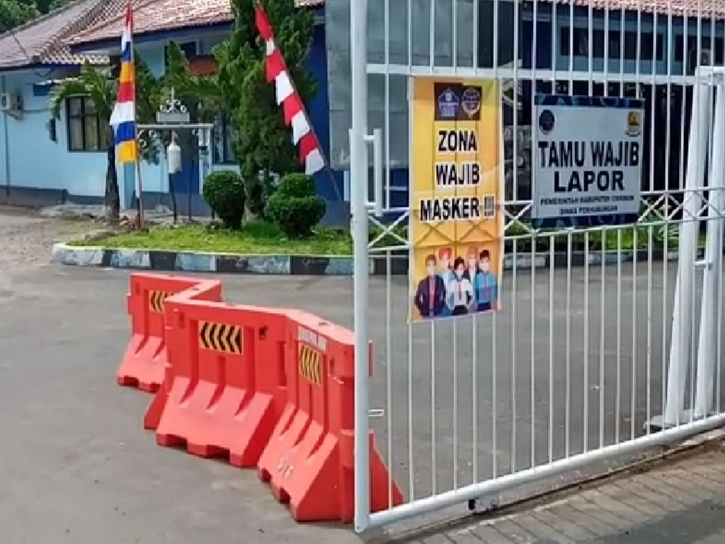 gerbang kantor dishub kab cirebon