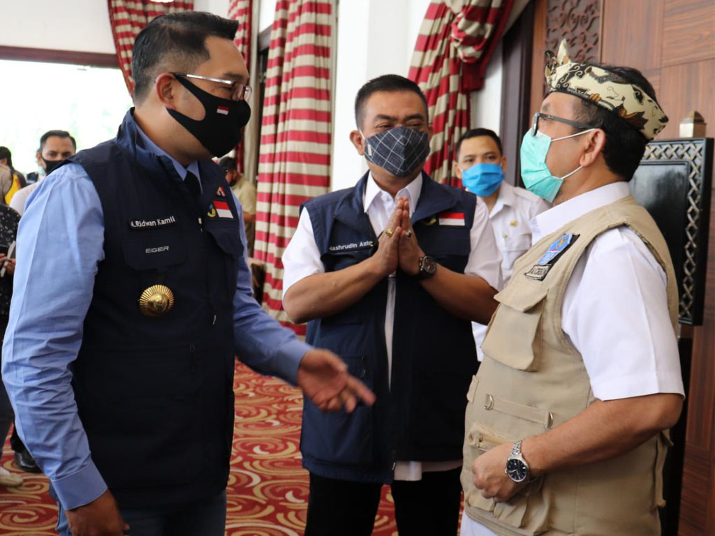 ridwan kamil dan bupati cirebon