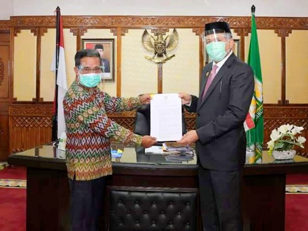 Bupati Aceh Barat Daya