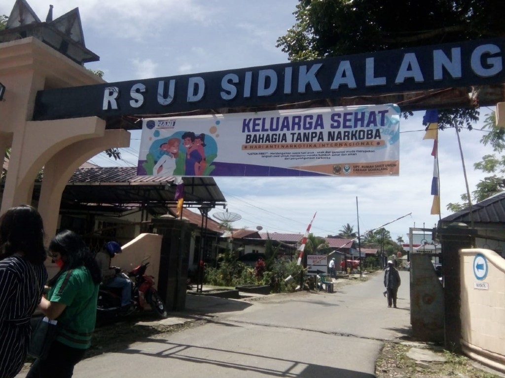 Gerbang masuk RSUD Sidikalang