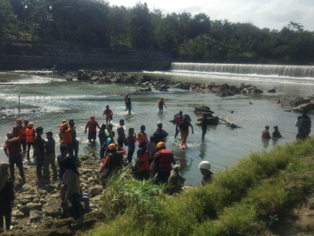 Pencarian Korban di Sungai Progo