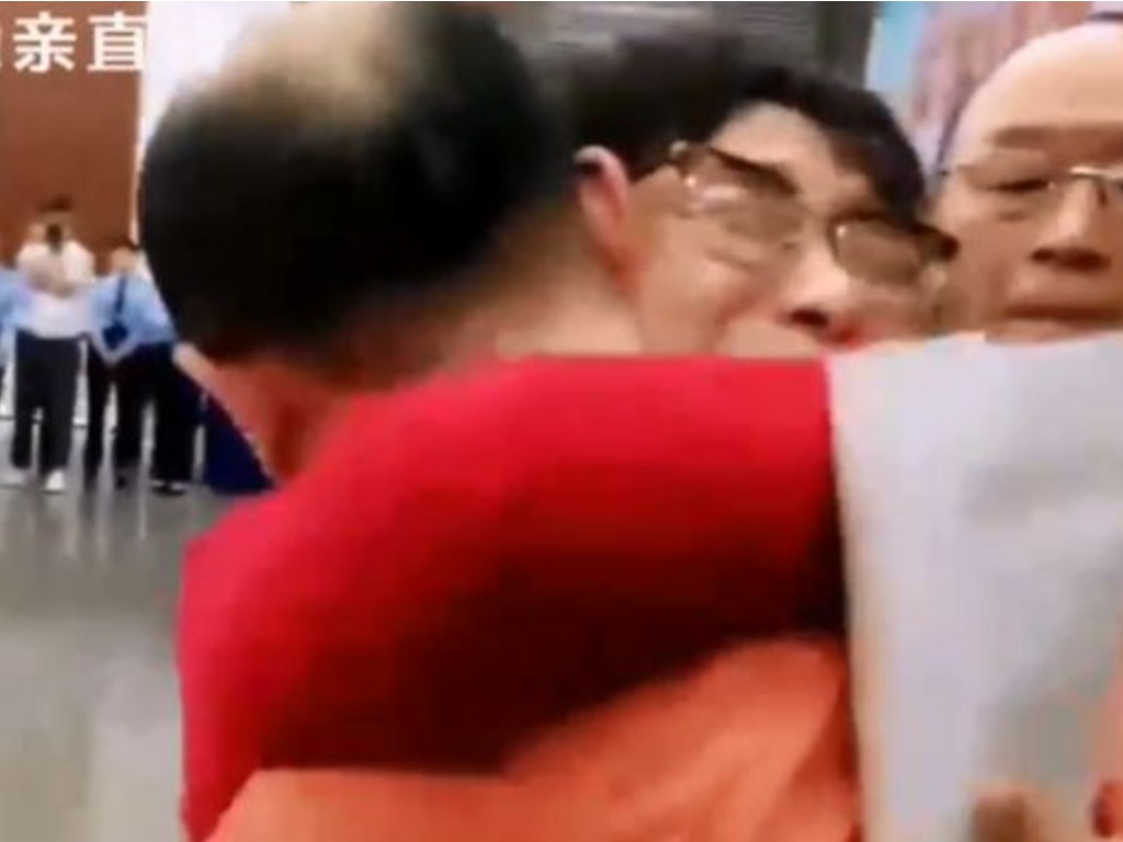 Lingzhi Bertemu Anaknya