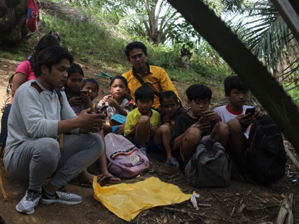 Cerita Anak Simalungun Cari Sinyal 3