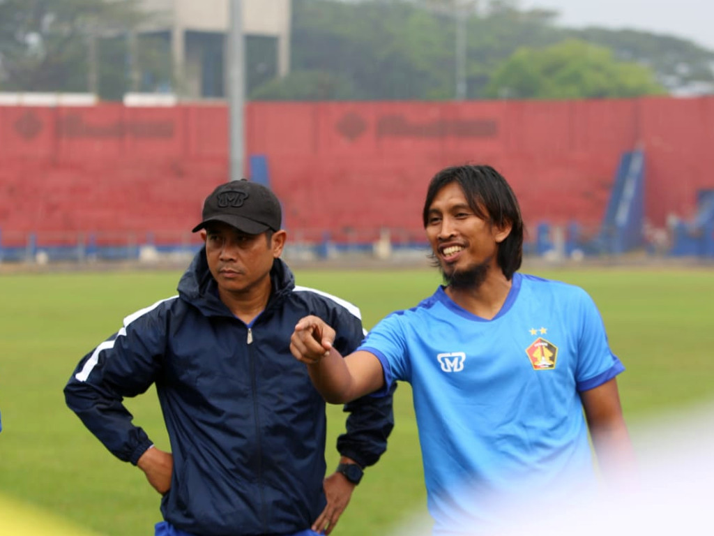 Pelatih Budi Sudarsono