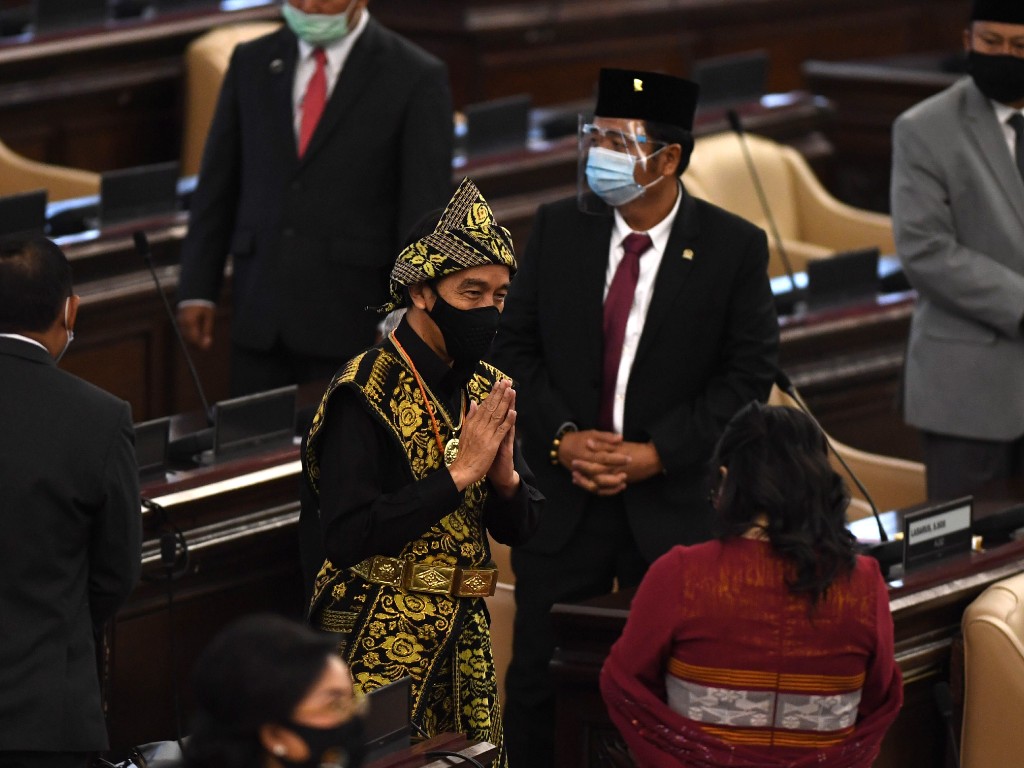 Jokowi Baju NTT