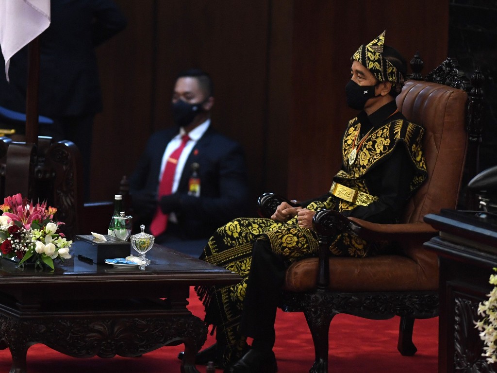 Jokowi Baju NTT