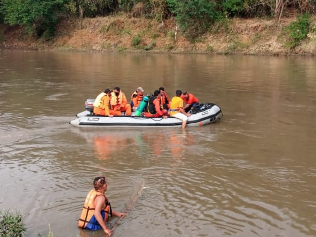 bocah tewas bengawan solo