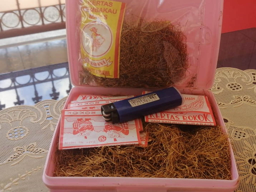 Cerita Rokok Lintingan