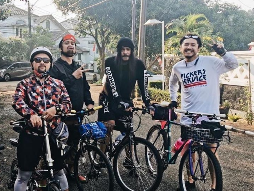 Artis doyan gowes