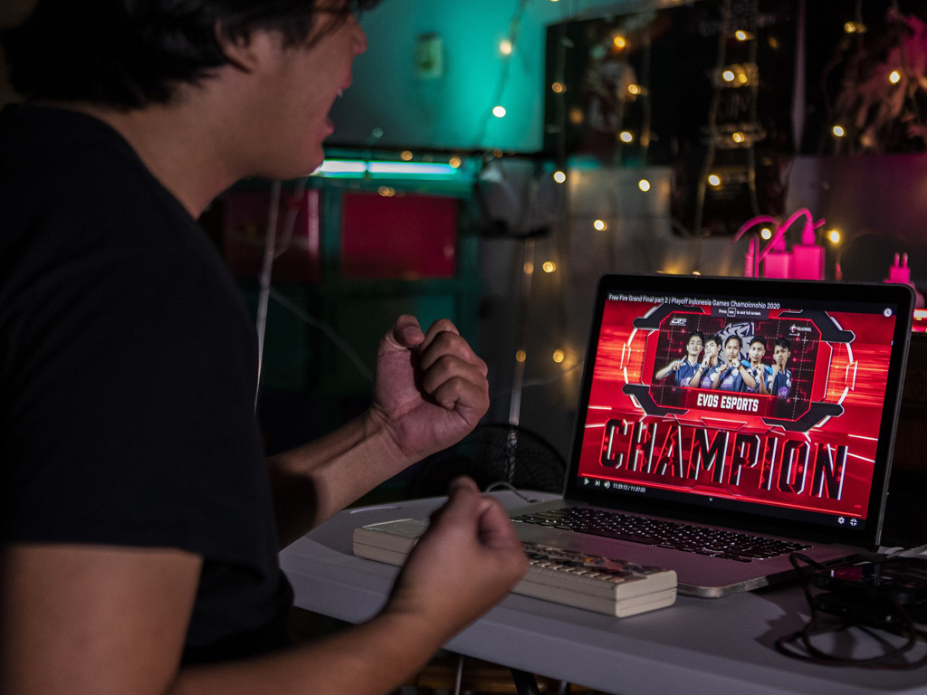 6 Tim Esport Terbaik Di Indonesia Pemenang Igc 2020 Tagar