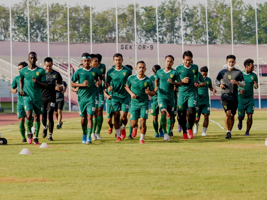 Persebaya latihan