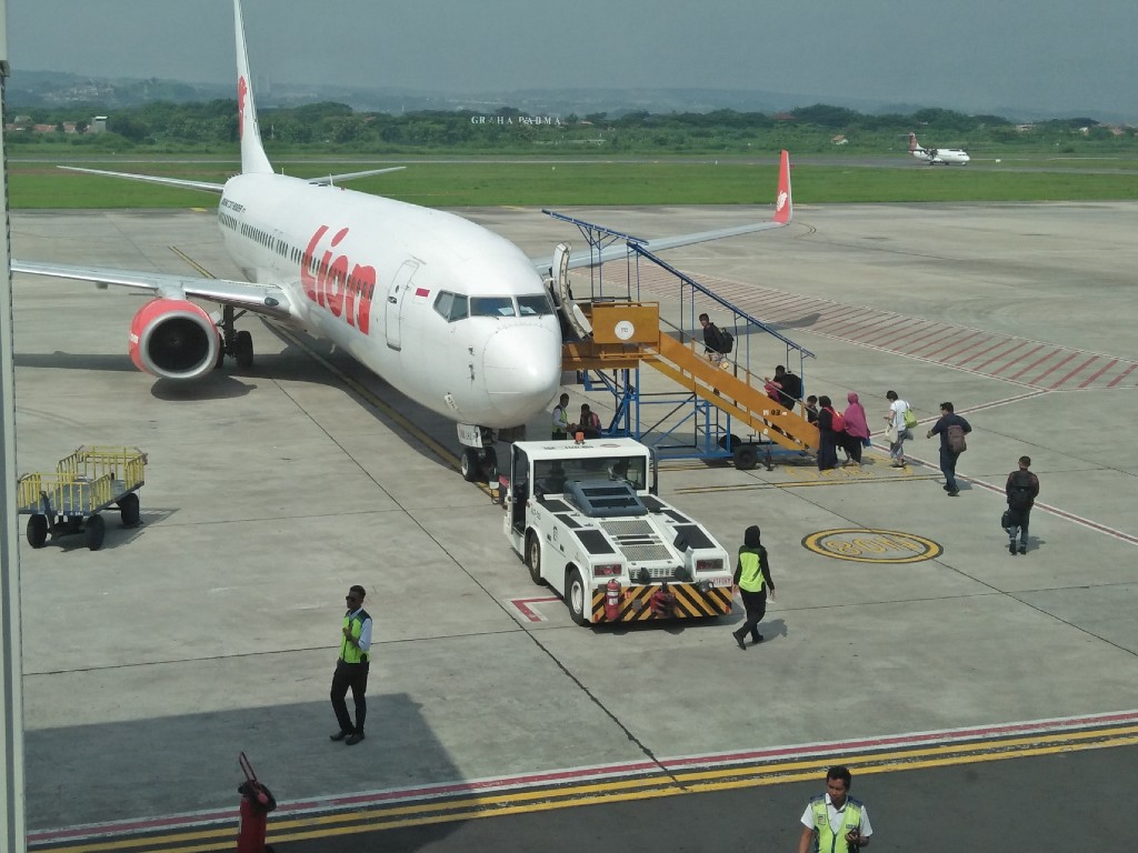 bandara ahmad yani semarang