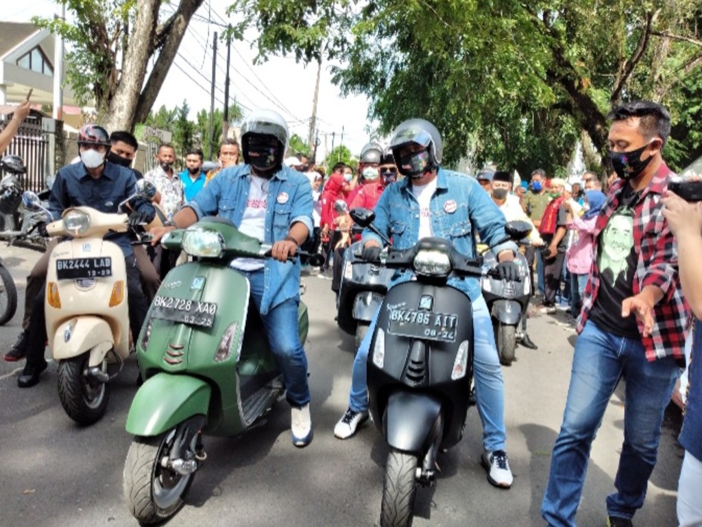 Bobby Naik Vespa