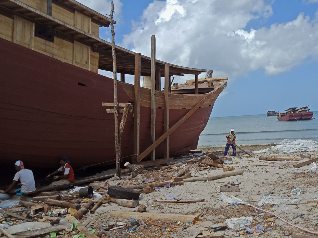 Cerita Pembuatan Perahu di Bulukumba (3)