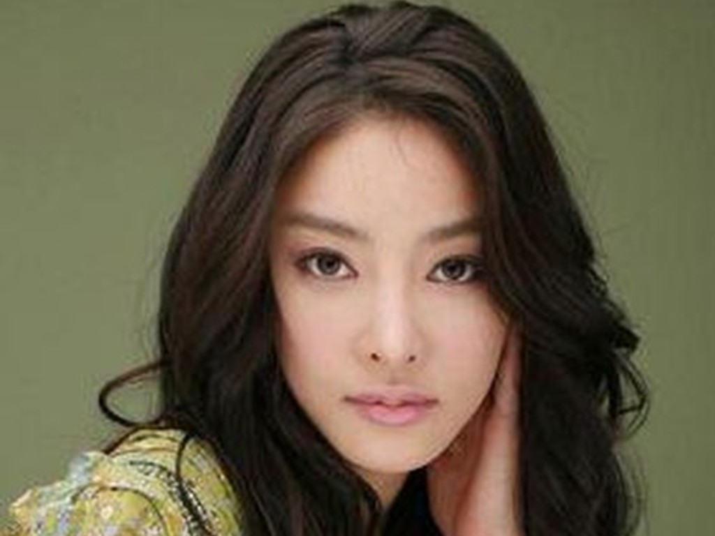 Jang Ja Yeon