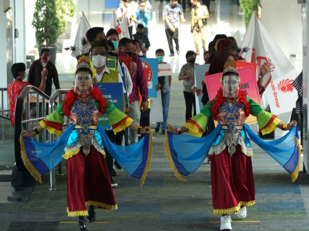 kampanye naik pesawat