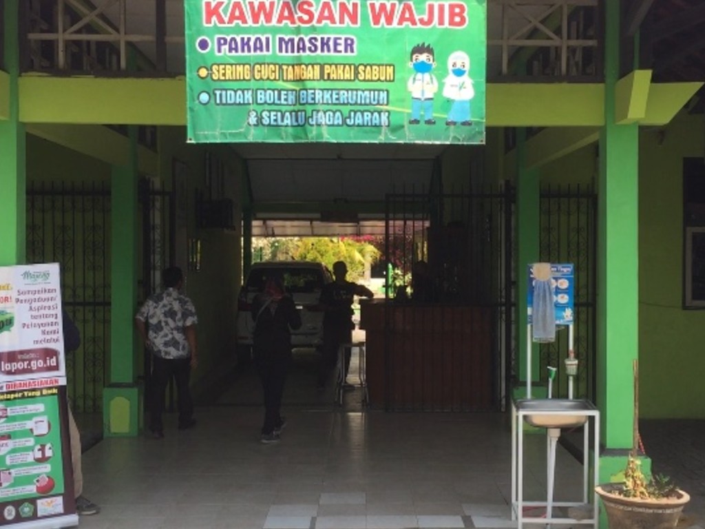 sekolah tegal covid