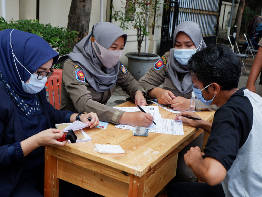 operasi masker depok