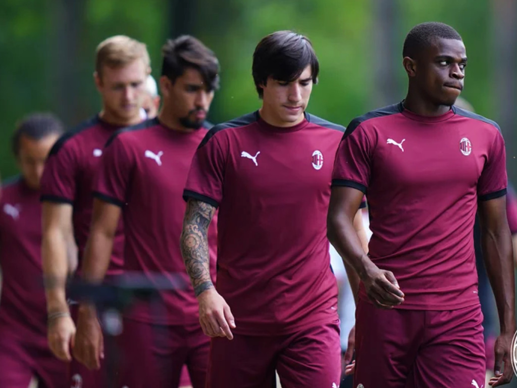 AC Milan latihan