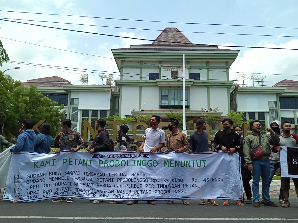 Demo Petani Probolinggo