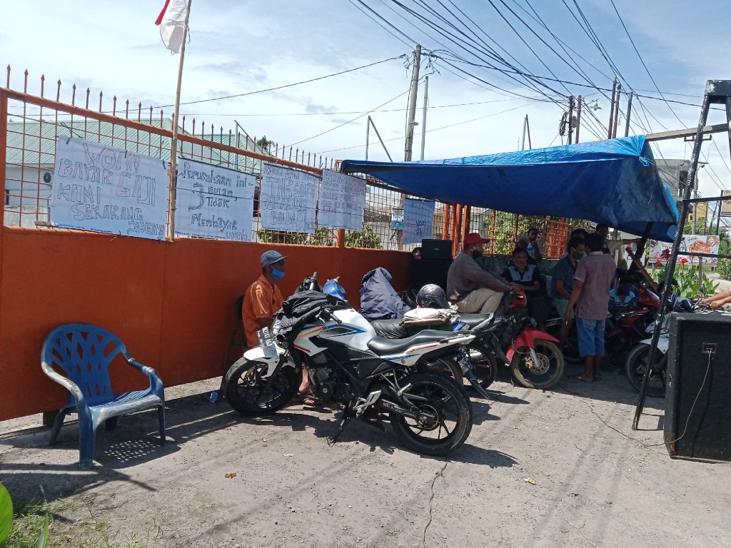 Massa Buruh Mogok di Deli Serdang