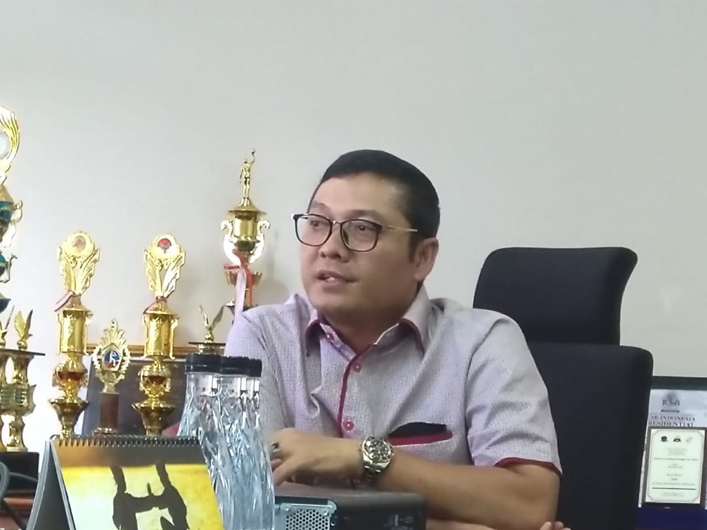 prof sinaga